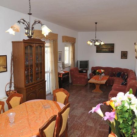 Apartment Froso On The Beach 罗希姆诺 外观 照片