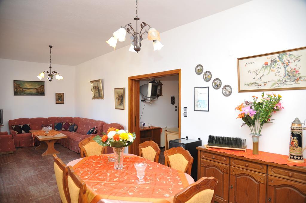 Apartment Froso On The Beach 罗希姆诺 客房 照片